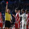 Eine Szenerie, die Sergio Ramos gut kennt. Die Gelb-Rote Karte gegen Girona war der 25. Platzverweis in der Karriere des Spaniers.  	