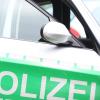 Ein 45-Jähriger soll in Augsburg eine Seniorin ausgeraubt haben. Auch für eine weitere Tat soll er verantwortlich sein. 