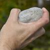 Mit Steinen warfen Jugendliche in Utting auf das Haus eines Anwohners beim Summerpark.