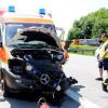 Rettungswagen kippt Feuerwehrauto um