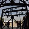 Die KZ-Gedenkstätte Dachau hat einen Ersatz für die gestohlene Tür mit dem Schriftzug "Arbeit macht frei" bekommen. 