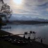 Der Forggensee ist kein natürlicher See. Er entstand in den fünfziger Jahren als Lechstausee und dient als Speicher für Wasserkraftwerke.