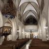 Wieder ohne Gerüst: Das Kirchenschiff von St. Peter und Paul in Pöttmes erstrahlt wieder in frischem Glanz.