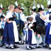 Den Maibaum aufstellen und antanzen hat für die Mitglieder des Königsbrunner Trachtenvereins D’Lechauer Tradition. 