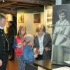 Kreisheimatpfleger Herbert Dettweiler und seine Frau Helga besuchten mit ihren Enkeltöchtern Nauka (hinten) und Smilla die Eröffnung der Sonderausstellung. 