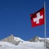 Das Kabinett hat ein Steuerabkommen mit der Schweiz unterzeichnet, das auf Schwarzgeld von deutschen Steuerflüchtlingen zielt. dpa