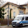 Polizisten durchsuchen im November die beschlagnahmte Villa eines bekannten arabischstämmigen Clans im Stadtteil Neukölln.