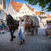 In Nördlingen zog der Historische Kaufmannszug an vielen Menschen vorbei.