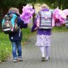 Für 1146 Kinder aus dem Wittelsbacher Land beginnt heute ein neuer Lebensabschnitt – die Erstklässler machen sich auf den Weg in die Schule. Von den aktuellen Diskussionen um Digitalisierung haben sie noch keine Ahnung. (Symbolfoto)