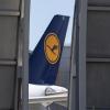 Der Lufthansa-Konzern verhandelt wieder mit den Gewerkschaften über Einsparungen beim Personal. Das geht aber nicht so schnell voran wie gewünscht.