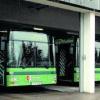 Im neuen Winterfahrplan des Augsburger Verkehrsverbundes gibt es einige Änderungen - die Busse stehen bereit (hier in Gersthofen). 