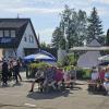 Der Verein Albertus-Magnus-Siedlung hat in Lauingen sein Sommerfest gefeiert und dabei an die Übergabe der Siedlerstätten vor 60 Jahren erinnert.