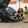 In insgesamt drei Disziplinen musste sich das Neuburger Feuerwehr-Team beweisen. Dafür wurden Verkehrsunfälle inszeniert. Die Insassen mussten aus den zerstörten Autos befreit werden.