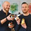 Bekannt und erfolgreich: Die Brüder Denis (links) und Daniel Gibisch haben als Start-up mit Suppen den Weg von einer Idee hin zu einem erfolgreichen Unternehmen geschafft. 	