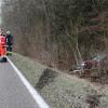 Schwere Verletzungen zog sich der 19-jährige Fahrer dieses Autos bei einem Unfall am "Galgenberg" zwischen Ried und Nassenfels zu. 