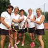 Brigitte Fieser, Anni Eiler, Gertrud Unsinn, Heidrun Fastl und Brigitte Hartmann (von links) stoßen auf den Aufstieg in die Bayernliga an. 	