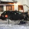 Im Wohnzimmer eines Hauses in Oberkammlach (Landkreis Unterallgäu) landete ein 19-jähriger Pkw-Fahrer.