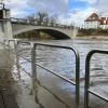 Nach aktueller Prognose des Hochwassernachrichtendienstes wird bis kommenden Mittwoch ein Pegelstand von bis zu fünf Meter und damit Meldestufe 3 erwartet. 
