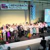 Mit "Standing Ovations" wurde Rudolf Grenzebach für sein Lebenswerk gewürdigt; verbunden war dies mit der Gratulation zu seinem 80. Geburtstag. Musikalisch umrahmt wurde die Jubiläums-Veranstaltung von den "Grenzebach Buam" beziehungsweise vom Musikverein Bäumenheim. Fotos (3): ohon 