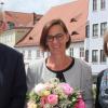 Susanne Gribl (Mitte) wird Nachfolgerin von Ruth Reisinger (rechts) als neue Geschäftsführerin der Volkshochschule Aichach-Friedberg. Links im Bild: Vhs-Vorsitzender und Aichacher Bürgermeister Klaus Habermann.