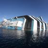 Die gekenterte "Costa Concordia" vor der Insel Giglio. Foto: UFFICIO STAMPA VIGILI DEL FUOCO dpa