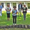 Die Klinik Krumbach hat langjährige Mitarbeiter geehrt und einige von ihnen in den Ruhestand verabschiedet. Das Bild zeigt (von links) Pflegedienstleitung Christine Rau, Hediye Karakus, Elwira Scheifel, Sieglinde Thalhofer, Chefarzt Dr. Christian Vollmer, Ruth Helm, Anni Niederwieser, Dietrich Balsing, Andrea Schremmer, den Personalratsvorsitzenden Gerhard Schumertl, Klinikvorstand Dr. Volker Rehbein und den Direktor Klinikmanagement Hermann Keller. 	