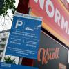 Beim Norma-Supermarkt im Augsburger Stadtteil Hochzoll wird die Parkzeit der Kunden digital erfasst.