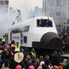 Ein Spaceshuttle aus Reifersbrunn war einer der Hingucker beim Friedberger Faschingsumzug.