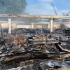 Der Supermarkt Edeka in Höchstädt ist am 24. Mai abgebrannt. Den Schaden gab die Polizei mit rund 5,5 Millionen Euro an.  	

