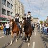 Auch eine Reiterstaffel der Polizei war am Marktsonntag in Lechhausen vertreten.