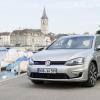 Der VW Golf GTE will der Elektromobilität zum Durchbruch verhelfen. Es gibt den Kompaktwagen als reinrassigen Stromer und nun auch als Hybriden, der an der Steckdose „tanken“ kann.