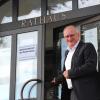 Bürgermeister Hans Kaltner (CSU) freut sich nach seiner Wiederwahl auf sechs weitere Jahre als Chef der Buttenwiesener Verwaltung. Bald wird zudem die Sanierung des Rathauses abgeschlossen sein.