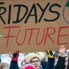 Die „Fridays for Future“ lebt von der Aufmerksamkeit ihrer Aktionen, von streikenden Schülern, von Demonstrationen. All das ist momentan nicht möglich oder geht im medialen Trubel um das Coronavirus weitgehend unter.
