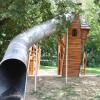 Der neue Spielplatz im Friedberger Schlosspark sorgt für Lärmbelästigung bei den Anwohnern. Ein großer Kritikpunkt ist die Rutsche.