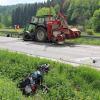 Ein Motorradfahrer verstarb nach einem Zusammenprall noch an der Unfallstelle.