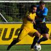 Torschützen unter sich: Christoph Marek (links) traf zum zwischenzeitlichen 1:1-Ausgleich seines FC Lauingen, der Aystetter Markus Gärtner schnürte sogar einen Doppelpack. 