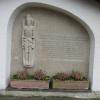 Auf dem Denkmal des Pestfriedhofs am Gambrinus Bad Wörishofen findet man den Namen Gallenbauer. 