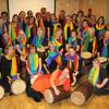 Die österreichische Chor- und Trommelcombo „Colors of Music“ und „Jankadi“ treten bei einem Benefizkonzert in Neuburg auf. 	