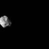 Die Aufnahme, die die Nasa-Sonde «Lucy» gemacht hat, zeigt den Asteroiden «Dinkinesh» und seinen Satelliten.