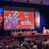 Etwa 700 Mitglieder des 1. FC Heidenheim haben bei der Versammlung im Congress Centrum die erfolgreichste Saison mit dem Aufstieg in die Bundesliga gefeiert. 