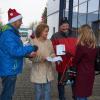 Die Fujitsu-Mitarbeiter haben heute Besuch vom Nikolaus bekommen. Er verteilte auch einen Wunschzettel der Gewerkschaft an die Beschäftigten.