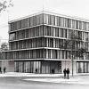 Ein markantes Gebäude an der Ackermann-Straße: So sieht der Entwurf des Münchner Büros Schwinde Architekten für die neue Polizeiinspektion Augsburg-West aus.  	
