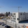 Dutzende Wohnungen entstehen auf dem Schuster-Areal in Neusäß. Projekte in dieser Größenordnung könnten aber selten werden, meinen Experten. Obwohl im Landkreis Augsburg Wohnraum fehlt.