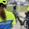 Eine Fahrradstreife wurde in Augsburg-Lechhausen auf einen ungewöhnlich schnellen Radfahrer aufmerksam.