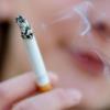 In Frankreich ist ein Streit um die Zigarettensteuer entbrannt.