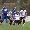 Steven Kopp (knieend) köpfte zwar zum 1:0 für Glött ein, doch am Ende ging der TSV Rain II als 3:2-Auswärtssieger vom Platz. Foto: Karl Aumiller