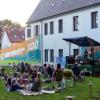 Beim Sommer100 traten Musikgruppen und -vereine bei kleinen Konzerten im Rathausgarten auf. Das kam gut an. 