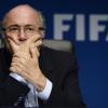 In den Pressestimmen wird die Ablösung von Sepp Blatter gefordert.