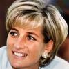 Ihr angetrunkener Fahrer rast im August 1997 in Paris gegen einen Tunnelpfeiler. Neben der 36-jährigen Prinzessin Diana sterben auch ihr Freund Dodi al-Fayed und der Fahrer. 