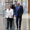 Schauen, was geht: Bundeskanzlerin Angela Merkel (CDU) und CSU-Chef Horst Seehofer auf dem Weg zu den Sondierungsgesprächen.